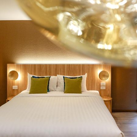 Hotel Mybed Chonburi Exterior foto