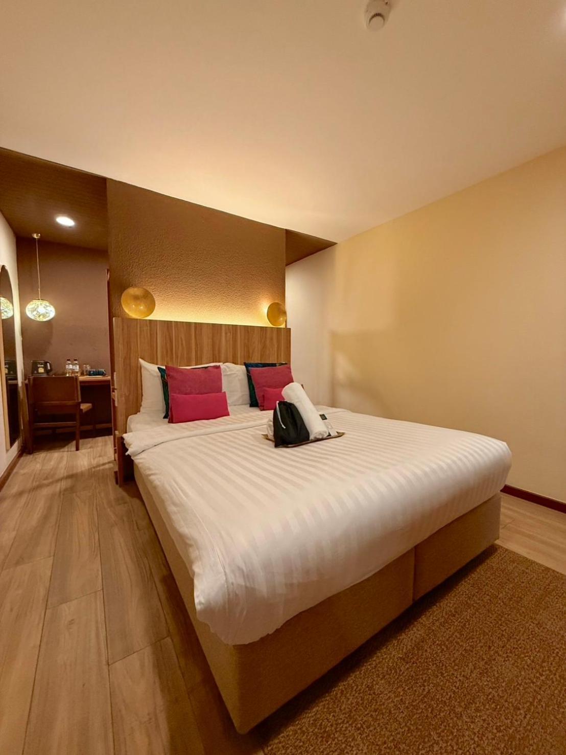 Hotel Mybed Chonburi Exterior foto